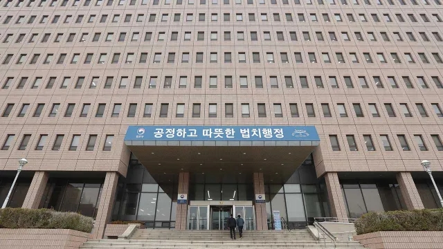 법무부 '이사의 주주보호 노력' 조항 검토…개정위 패싱 논란도